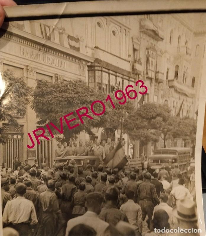 Militaria: SEVILLA, GUERRA CIVIL, ENTRADA DE TROPAS NACIONALES, 180X198MM