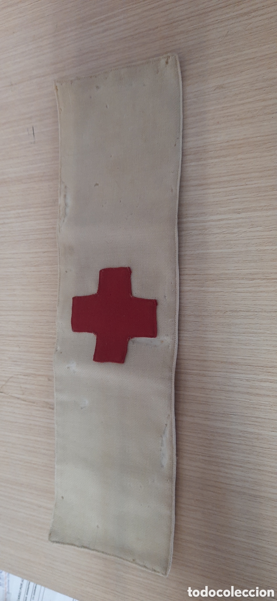 Militaria: brazalete cruz roja espa&ntilde;ola de San Juan de las Abadesas asamblea local REPUBLICA