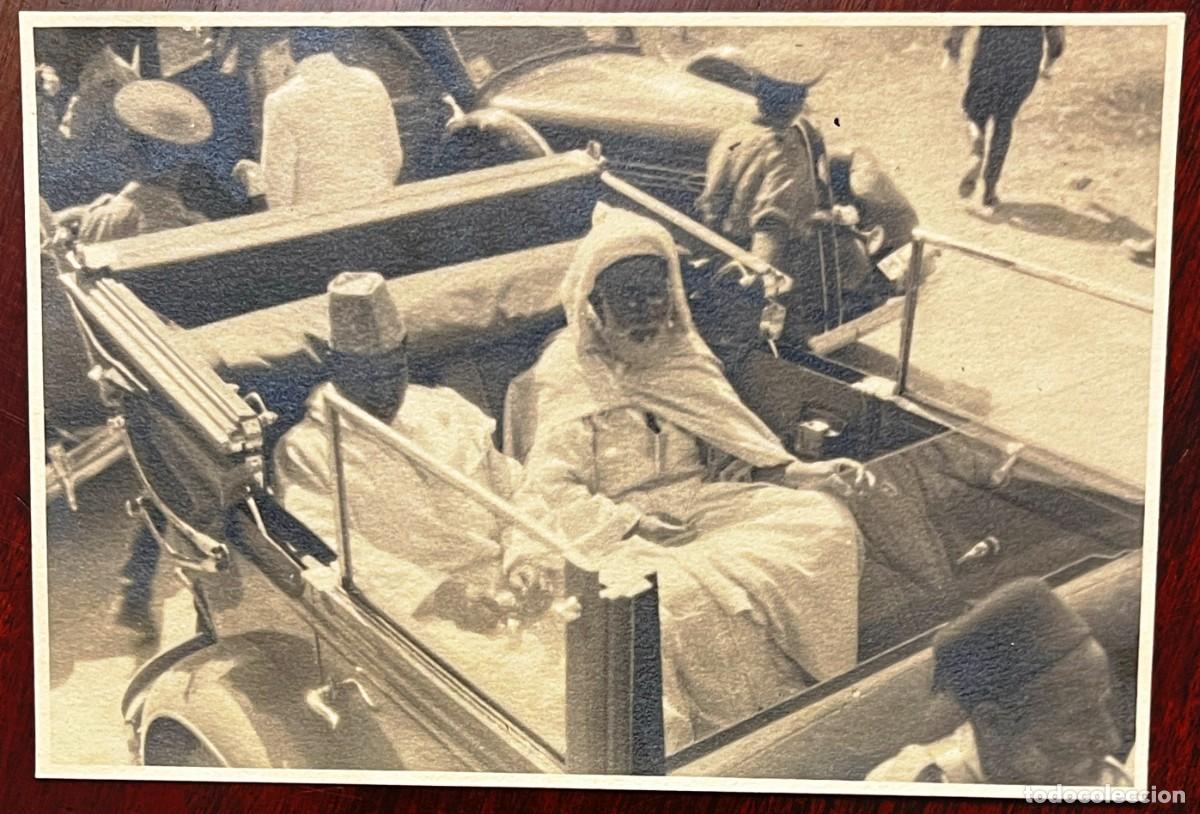 Militaria: Fotograf&iacute;a de el Jalifa Muley El Hass&aacute;n Ben El Mehdi, junto con 1937 junto con El gran visir Sidi