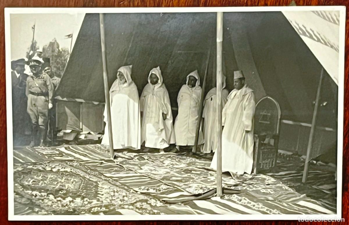 Militaria: Fotograf&iacute;a original de el Jalifa Muley El Hass&aacute;n Ben El Mehdi, relativa a la salida de la peregrinac