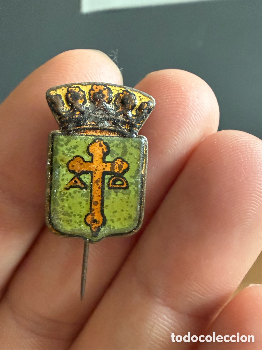 Militaria: Alfiler. GUERRA CIVIL. AUXILIO SOCIAL. ASTURIAS