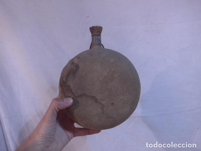 Militaria: Antigua cantimplora original de la epoca de Guerra de Cuba o Filipinas hasta Guerra civil.