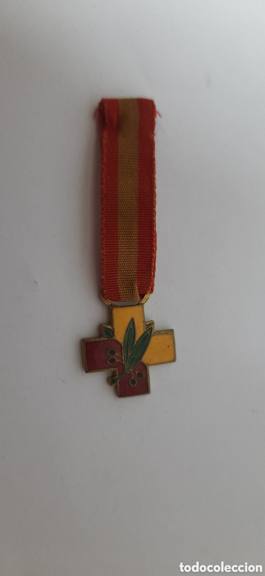 Militaria: PEQUE&Ntilde;A MEDALLA ESMALTADA DE FRENTE Y HOSPITALES