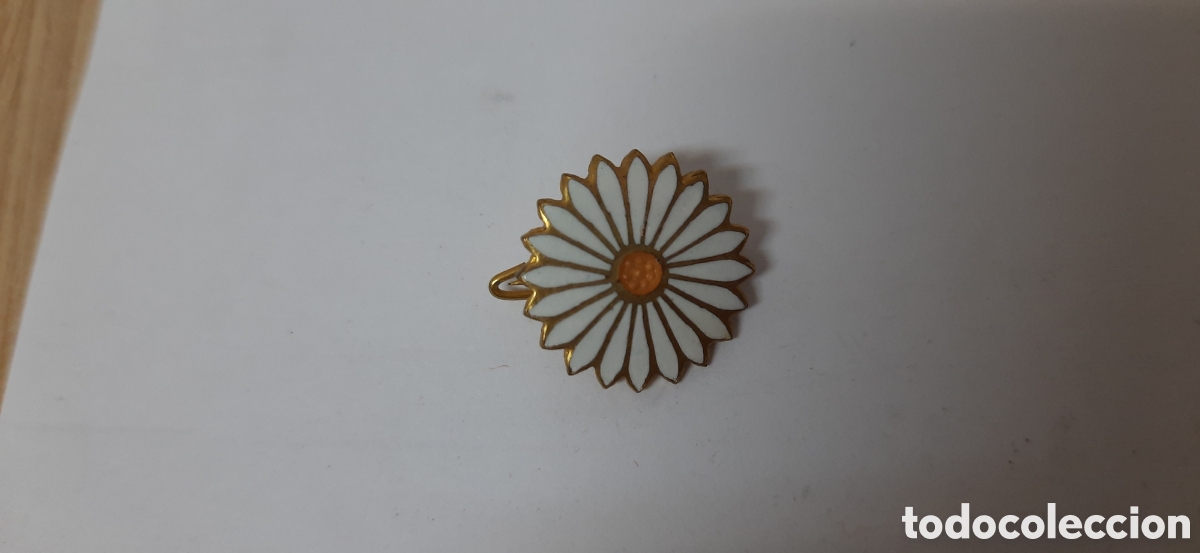 Militaria: MARGARITA DE LAS DAMAS AUXILIARES DE FALANGE
