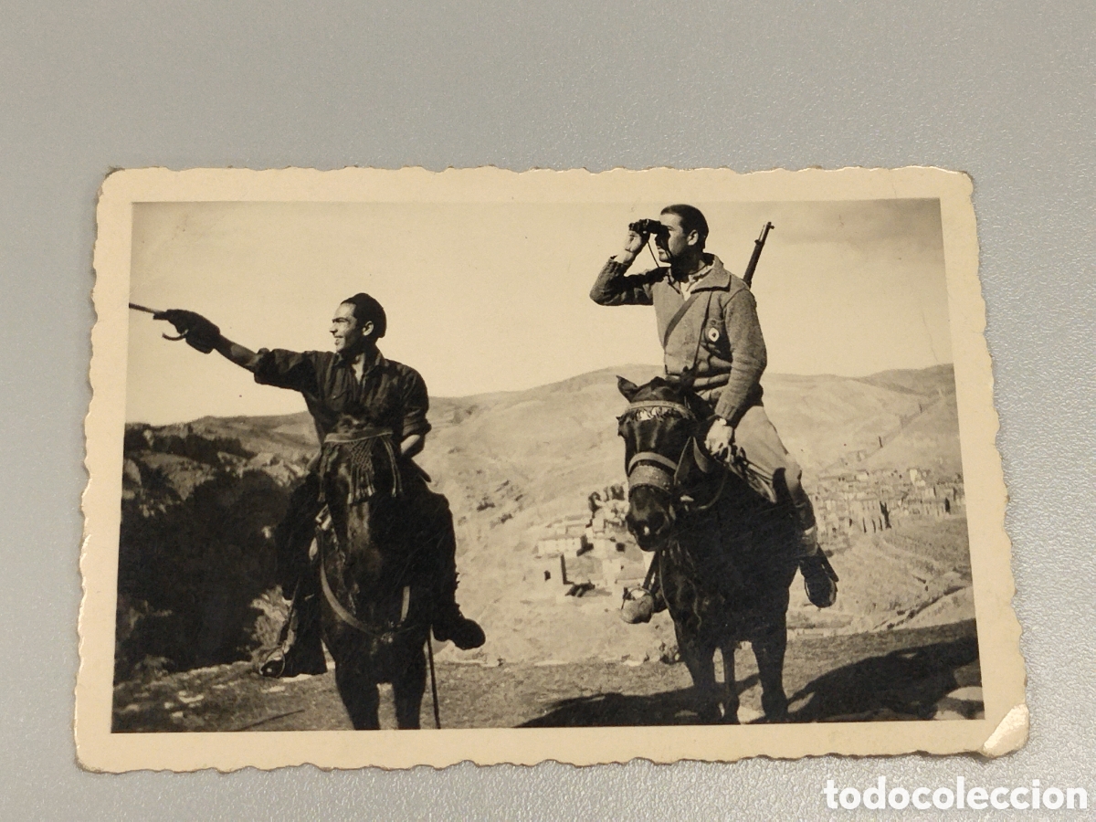 Militaria: Fotograf&iacute;a guerra civil militar.bando nacional.falange.franco requete.legionarios.patriotico