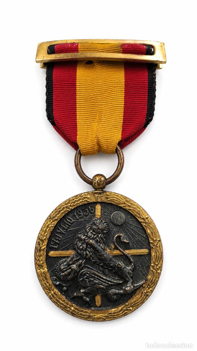 Militaria: &ldquo;Medalla original Guerra Civil Espa&ntilde;ola 1936. Falange / Arriba Espa&ntilde;a.