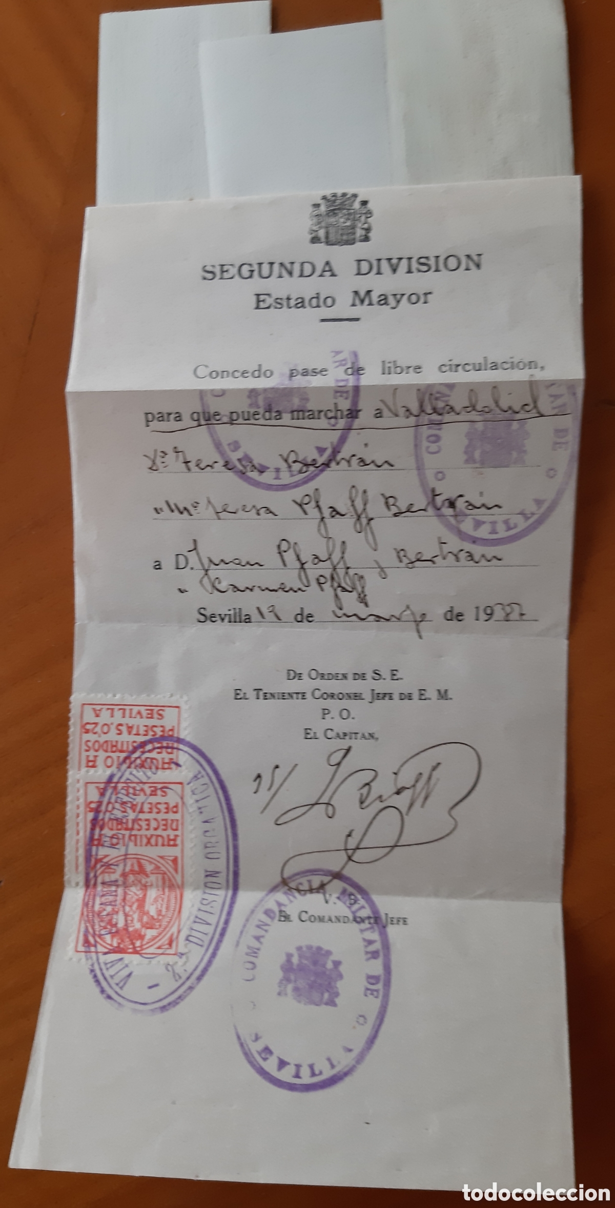 Militaria: Guerra civil. Espectacular salvoconducto Valladolid Sevilla. A&ntilde;o 1937. Original y muy raro.