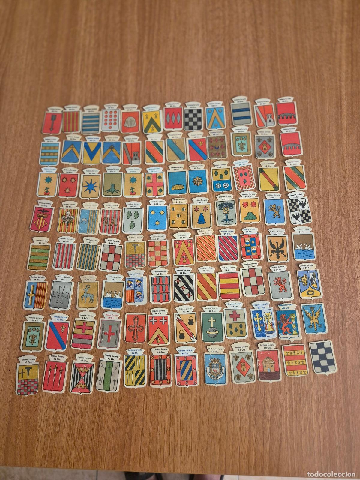 Militaria: LOTE 96 EMBLEMAS CORRIENTES 30 CTS VER FOTOS.