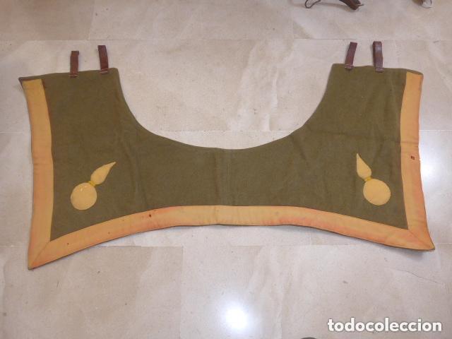 Militaria: Antigua mantilla republicana de artilleria, original, caballeria, guerra civil.
