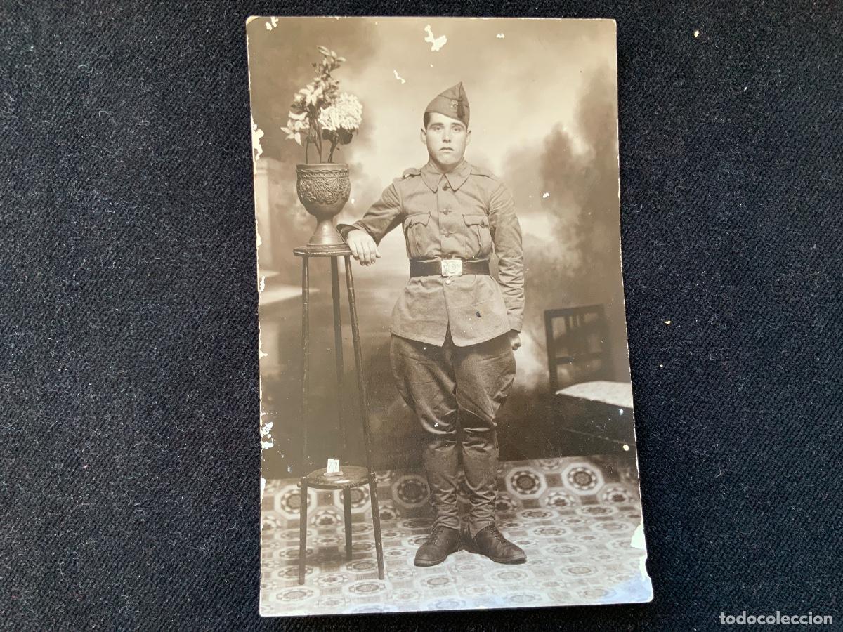 Militaria: Postal fotografica de un soldado republicano, guerra civil.