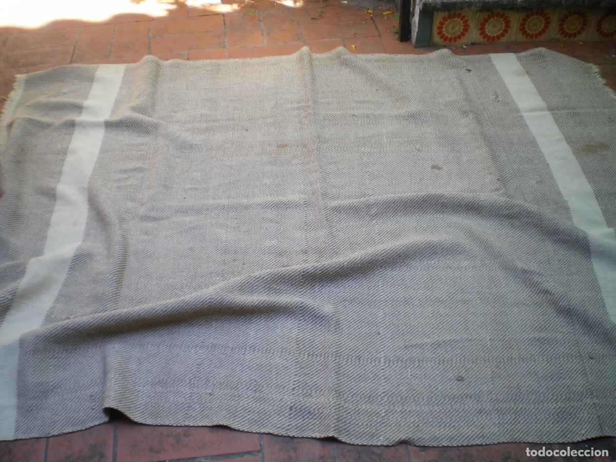 Militaria: MANTA GUERRA CIVIL................