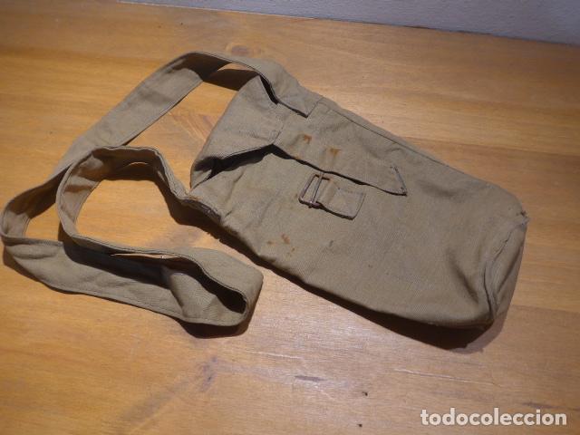 Militaria: Antigua funda de guerra civil, seguramente de mascara de gas o careta antigas