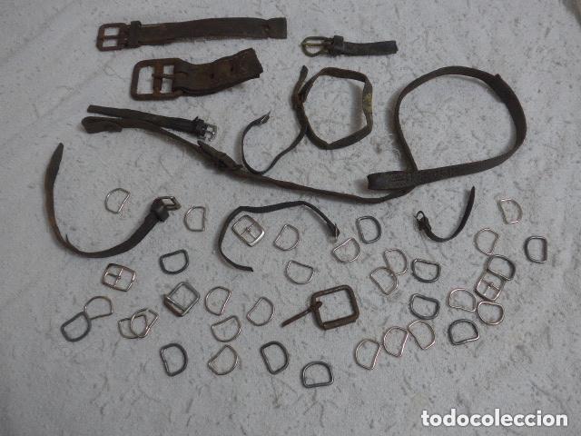Militaria: Gran lote de antiguas hebillas de caballeria