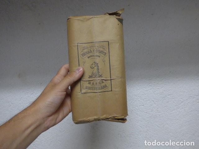Militaria: Antiguo paquete de 12 bobinas de hilo kaki militar de epoca guerra civil, Fabra y Coats, Barcelona