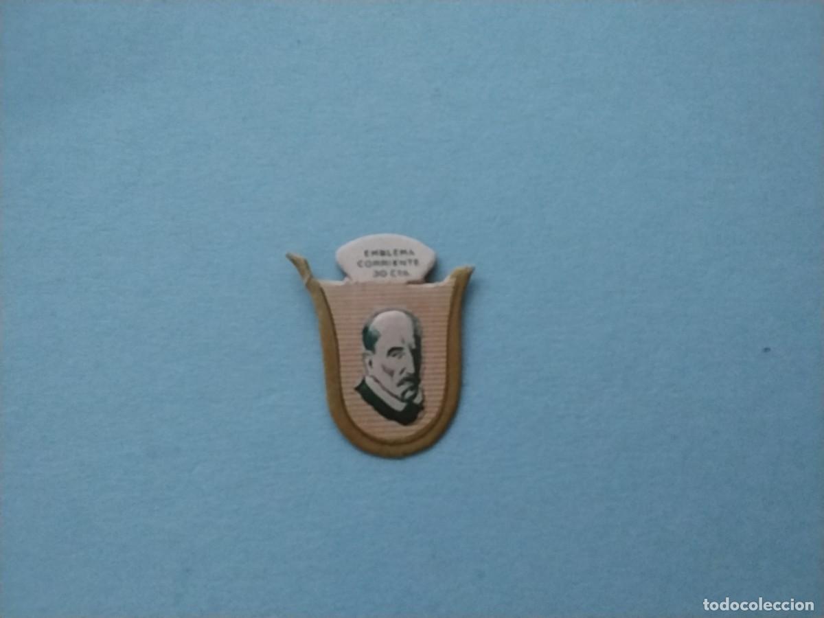 Militaria: Emblema auxilio social error - Foto 2