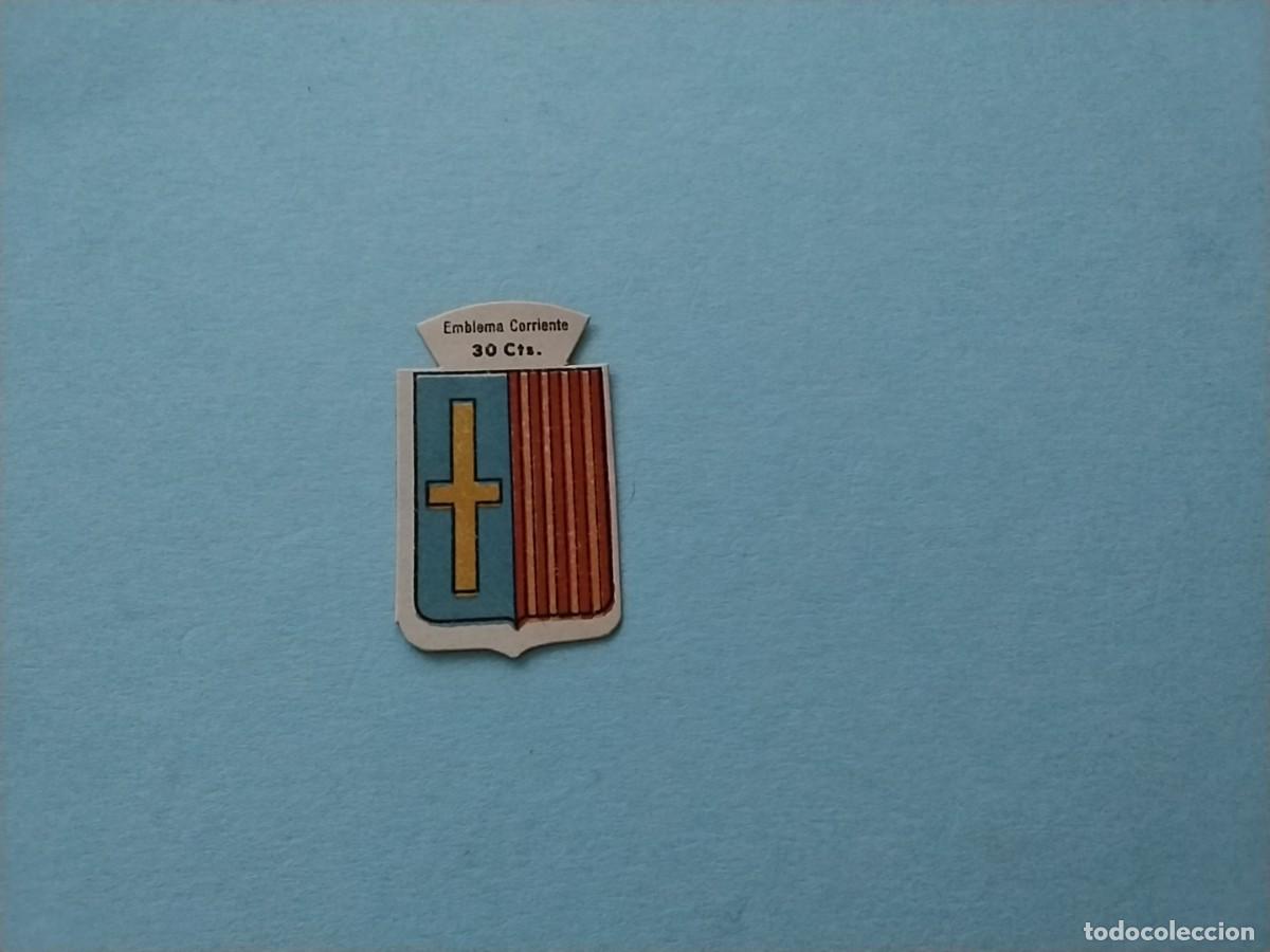 Militaria: Emblema auxilio social error - Foto 2