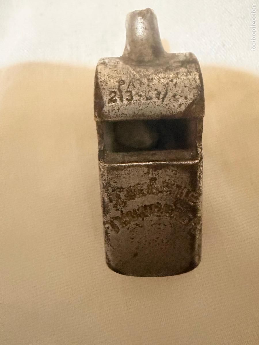 Militaria: Silbato ingl&eacute;s utilizado en la guerra civil