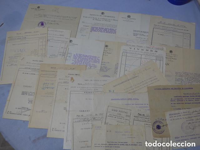 Militaria: Gran lote de 26 antiguos documentos de carabineros republicano, original de Guerra civil. Sanidad