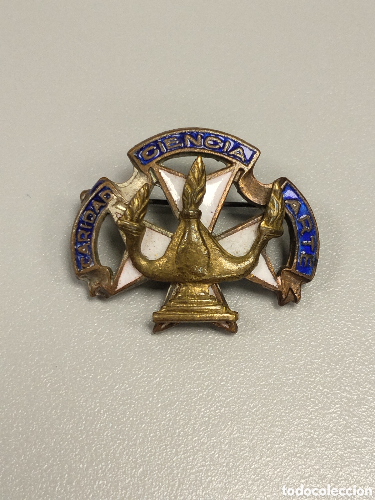 Militaria: Insignia guerra civil enfermeras bando nacional.falange.requete.auxilio social.medicina.frentes y ho