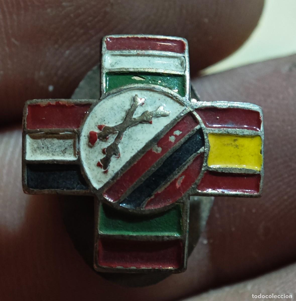 Militaria: Cruz aliados de Franco guerra civil espa&ntilde;ola solapa