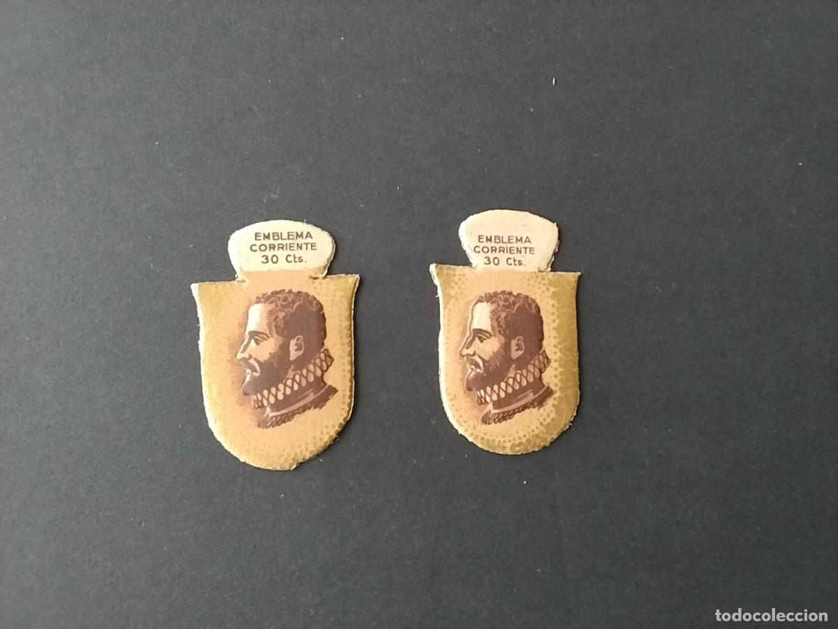 Military Antiques: Emblemas Auxilio Social variantes