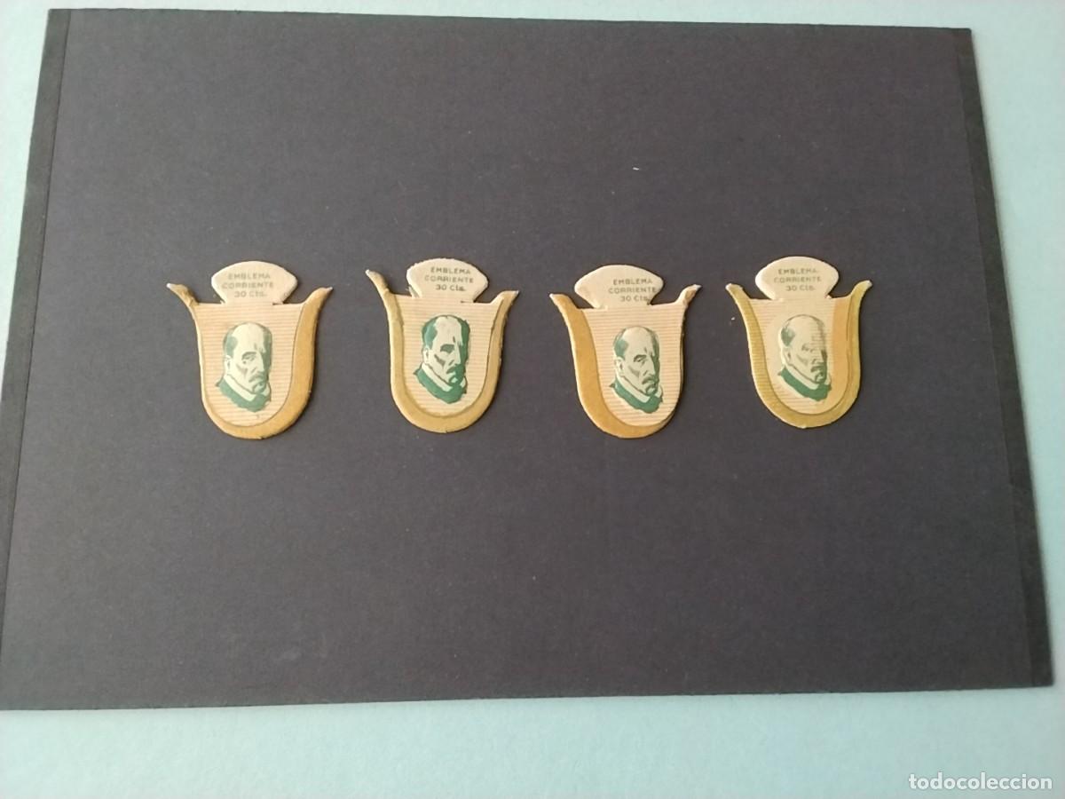 Militaria: Emblemas Auxilio Social variantes