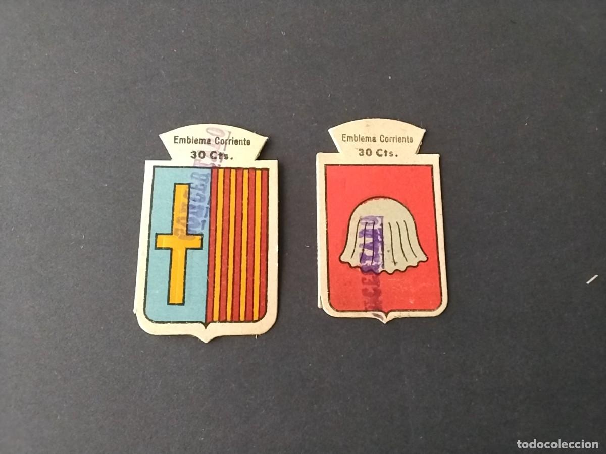 Militaria: Emblemas Auxilio Social variantes