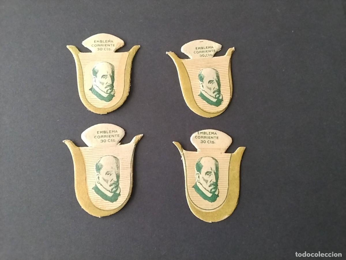 Militaria: Emblemas Auxilio Social variantes