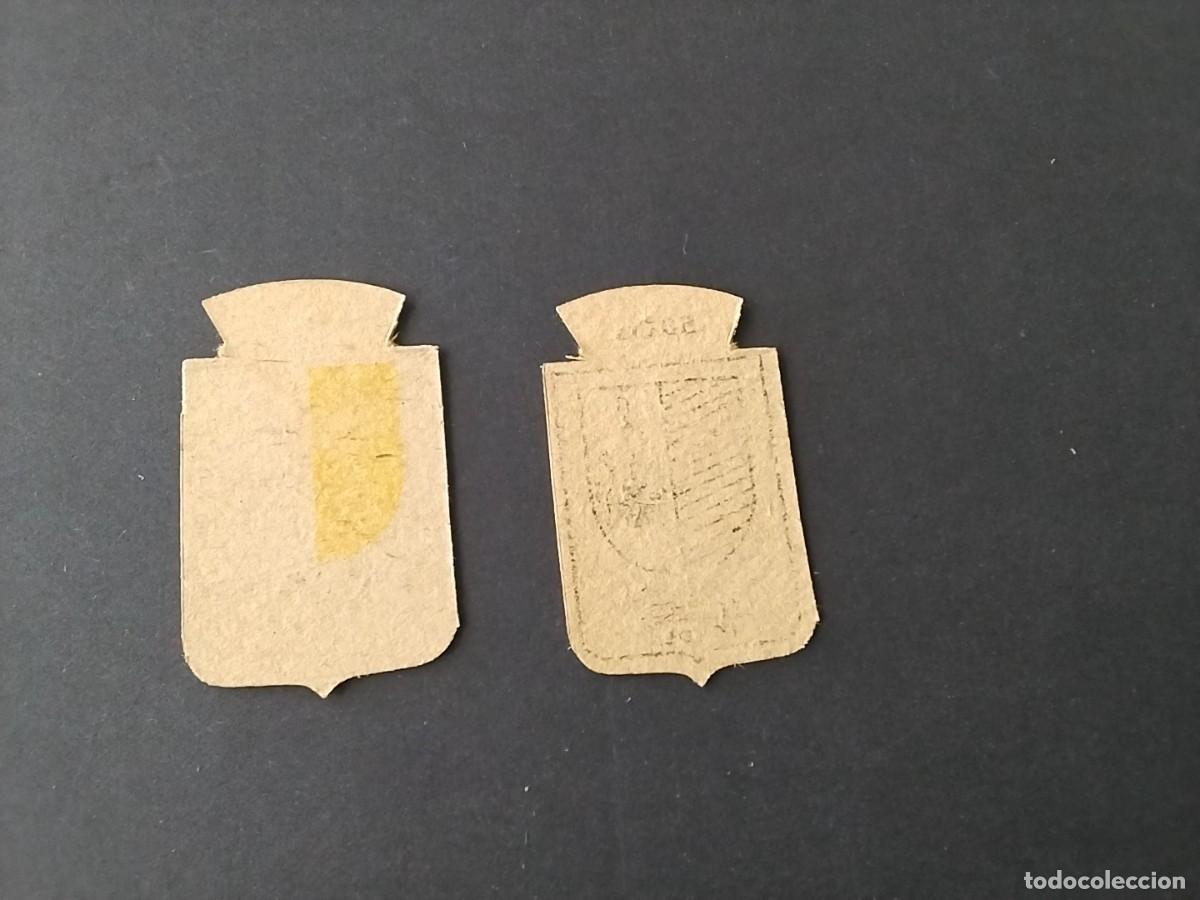 Militaria: Emblemas Auxilio Social variantes