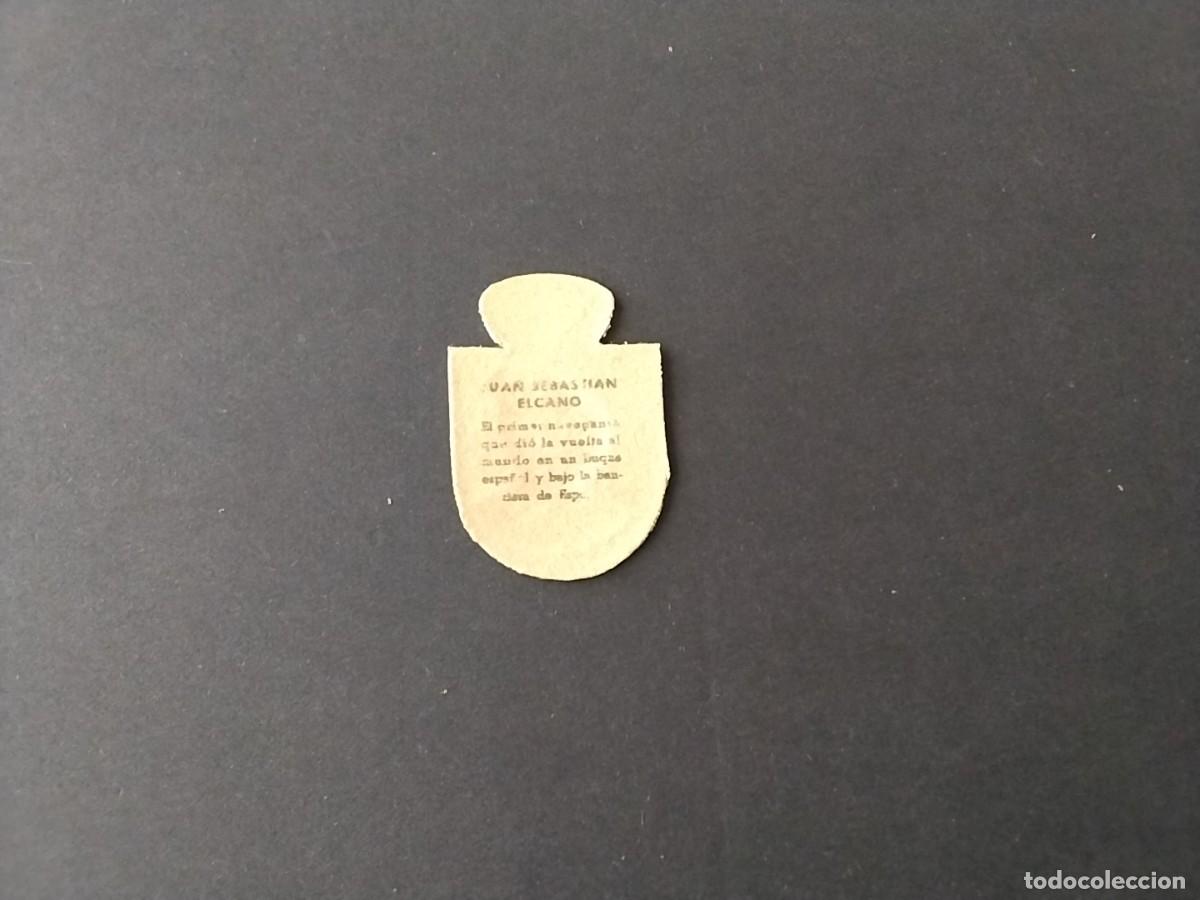 Militaria: Emblemas Auxilio Social variantes