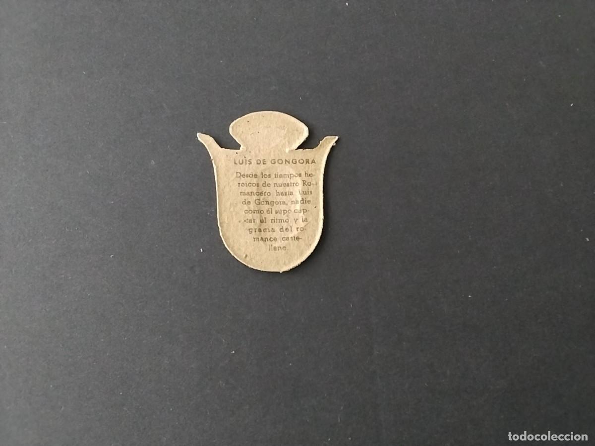 Militaria: Emblemas Auxilio Social variantes