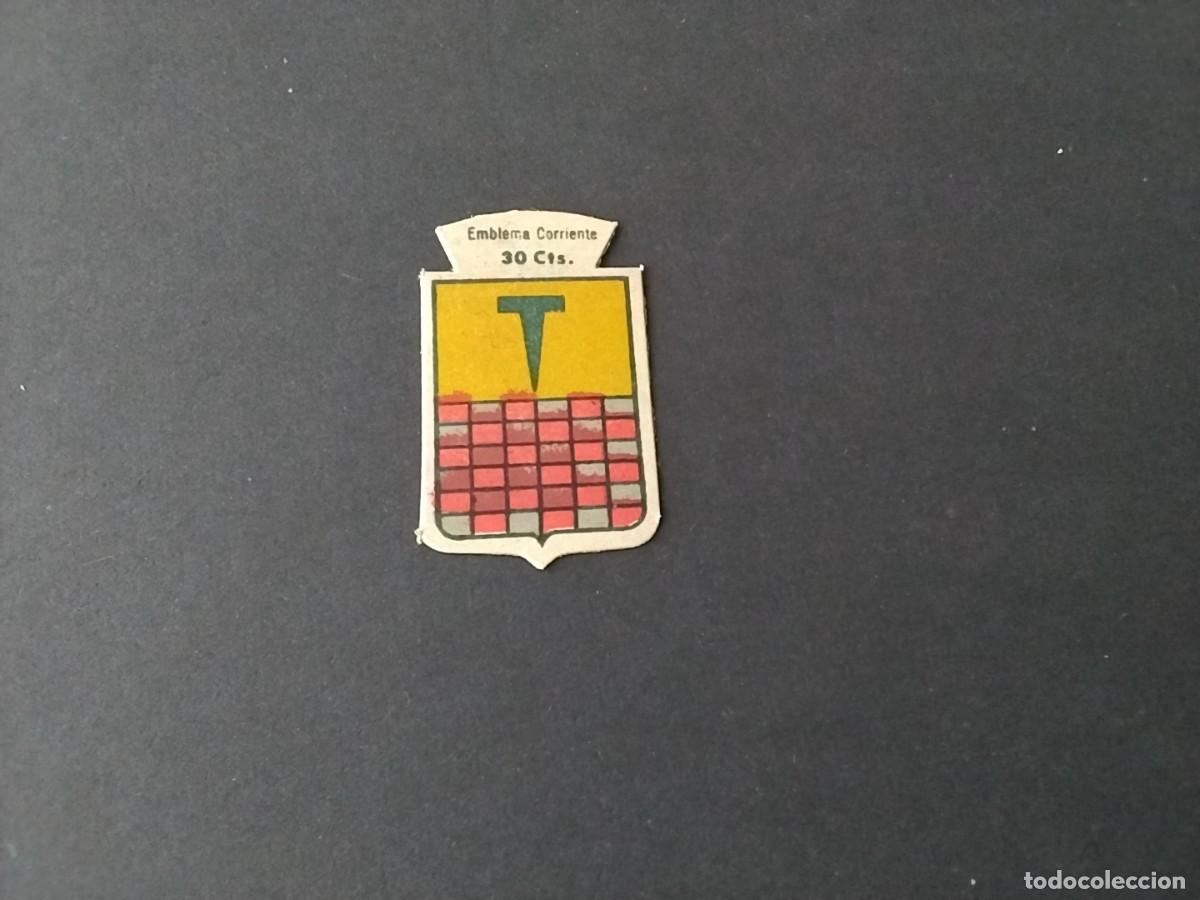 Militaria: Emblemas Auxilio Social variantes