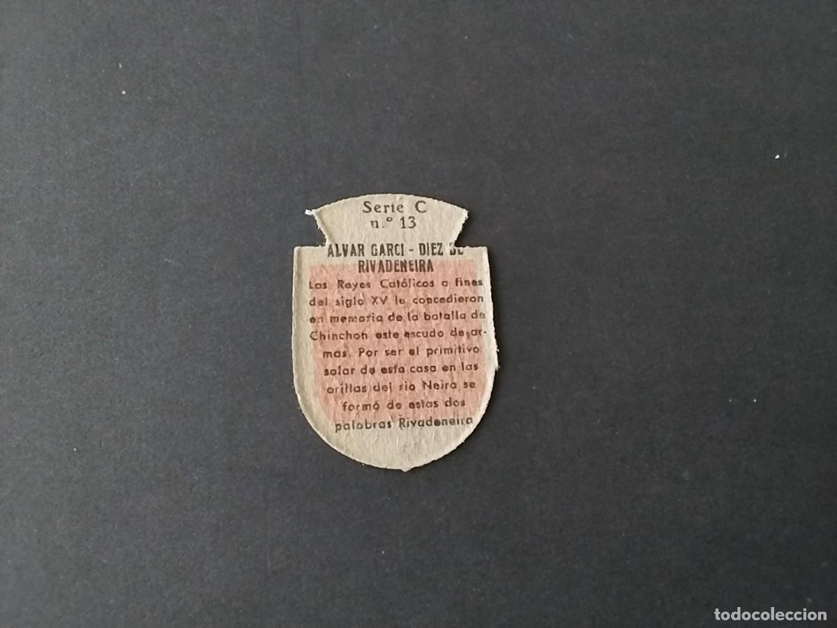 Militaria: Emblemas Auxilio Social variantes