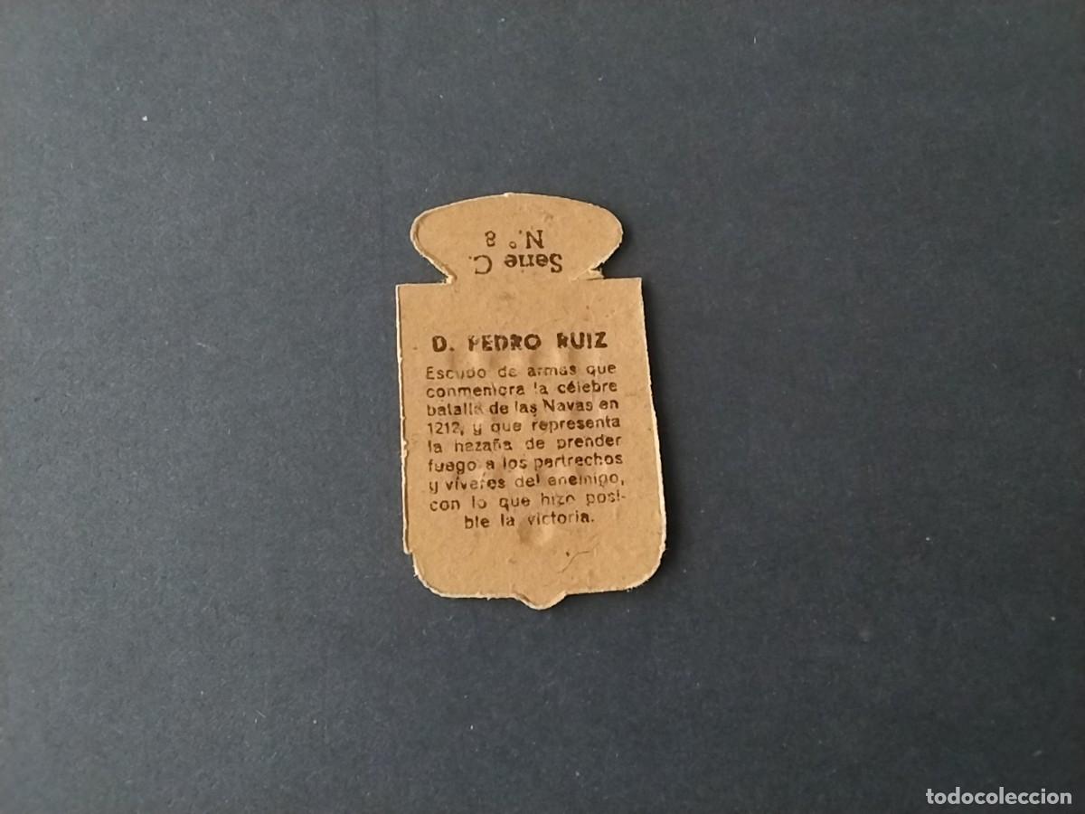 Militaria: Emblemas Auxilio Social variantes