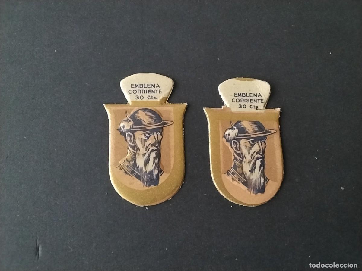 Militaria: Emblemas Auxilio Social variantes