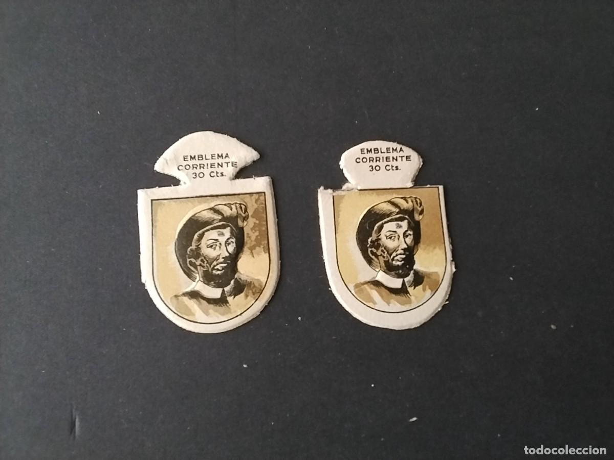 Militaria: Emblemas Auxilio Social variantes