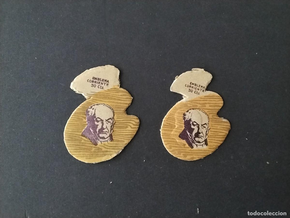 Militaria: Emblemas Auxilio Social variantes