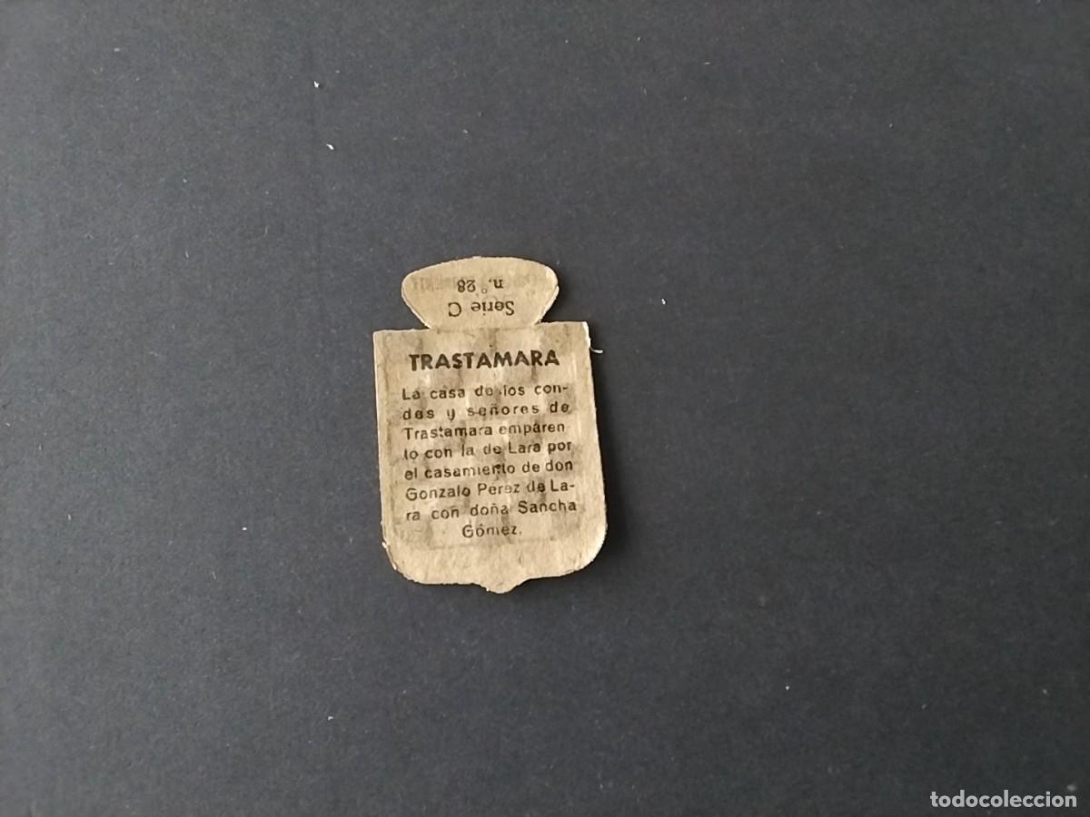 Militaria: Emblemas Auxilio Social variantes