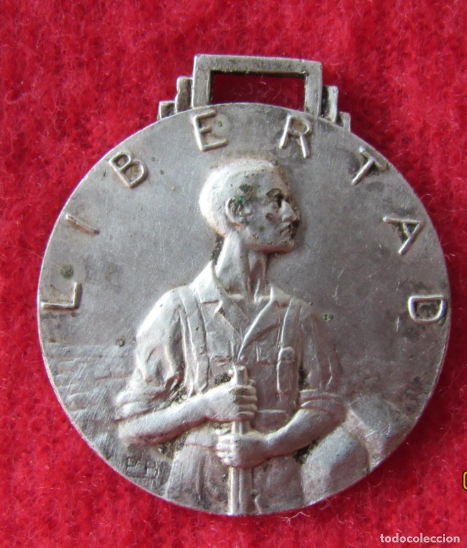 Militaria: Medalla LIBERTAD francesa guerra civil espa&ntilde;ola original