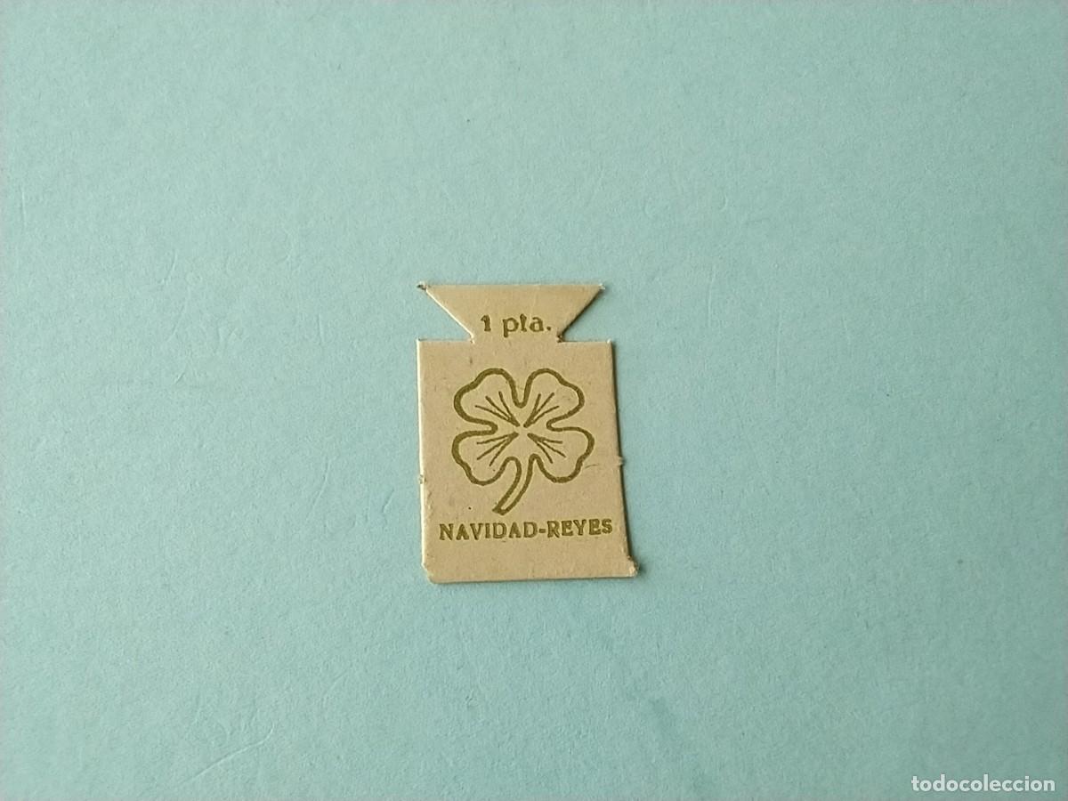 Militaria: Emblemas Auxilio Social Espa&ntilde;a