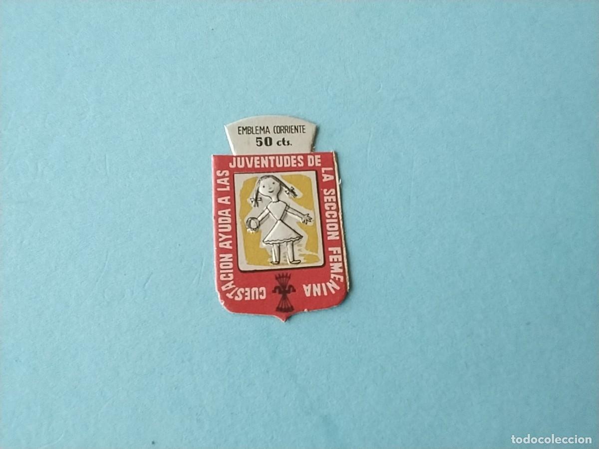 Militaria: Emblemas Auxilio Social Espa&ntilde;a