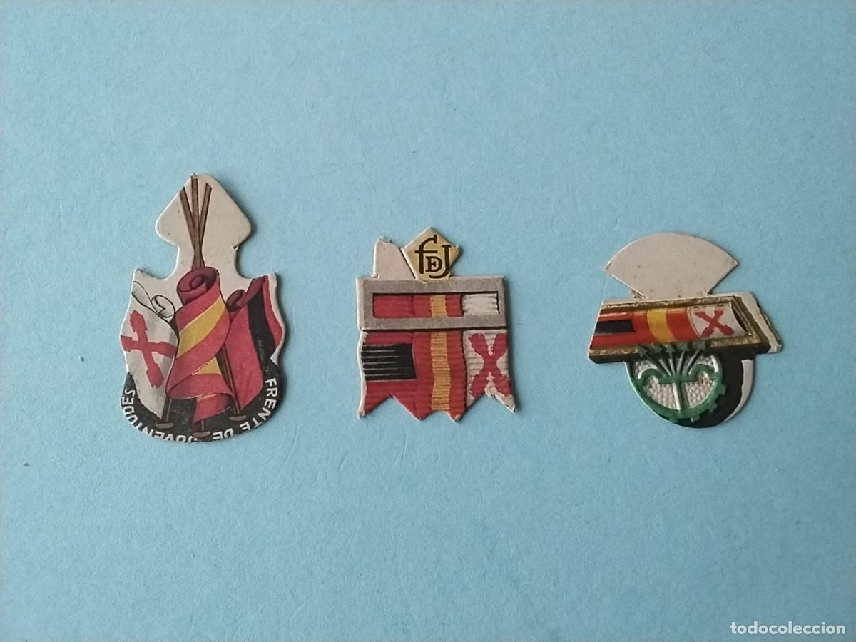 Militaria: Emblemas Auxilio Social Espa&ntilde;a