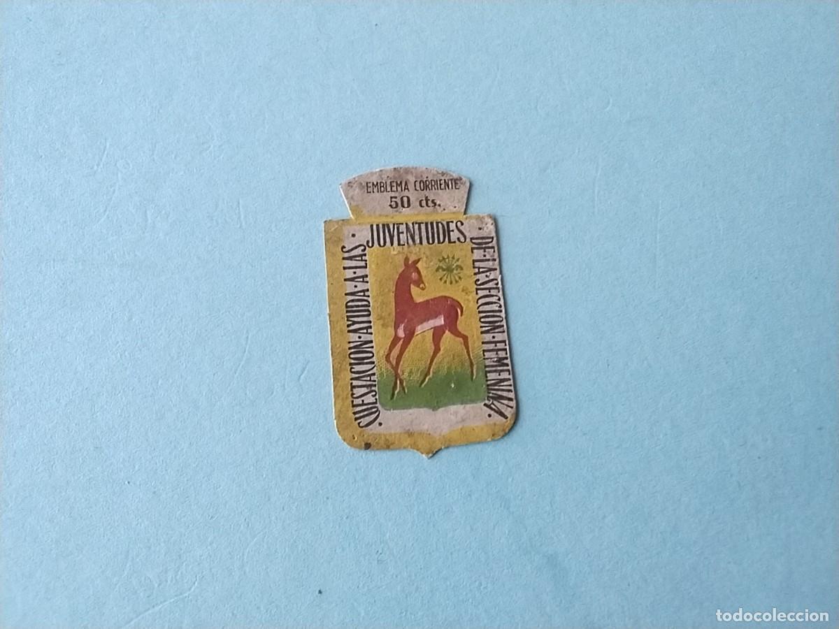 Militaria: Emblemas Auxilio Social Espa&ntilde;a