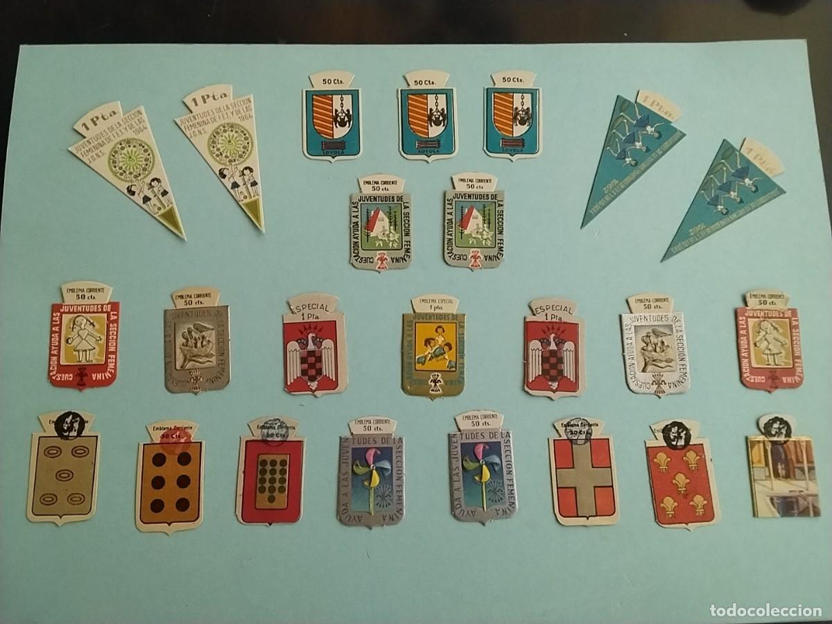 Militaria: Lote Emblemas Auxilio Social