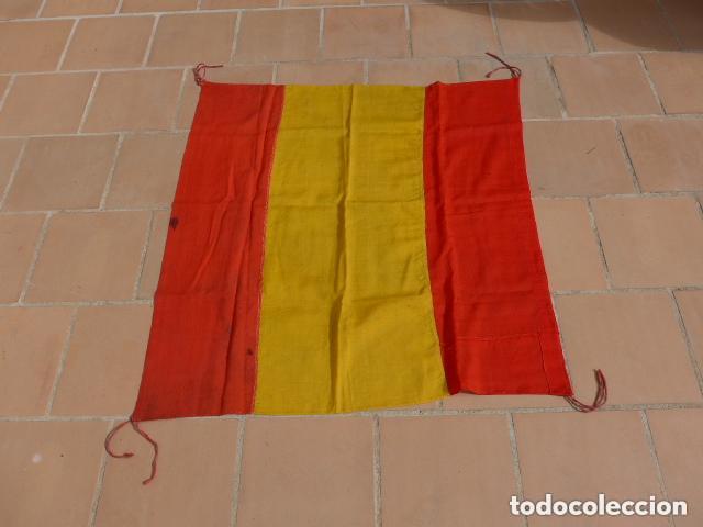 Militaria: Antigua bandera epa&ntilde;ola o de espa&ntilde;a, original de guerra civil o a&ntilde;os 40.