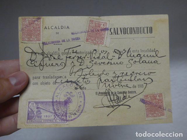 Militaria: Antiguo salvoconducto de 1937 de Villaluengo de la Sagra, con 4 sello vi&ntilde;eta, Guerra civil.