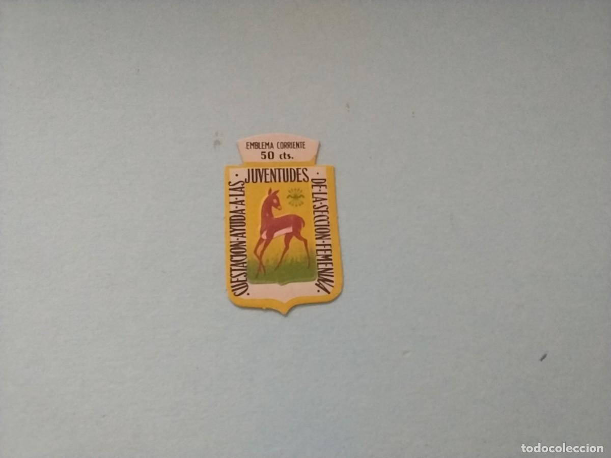 Militaria: Emblema auxilio social