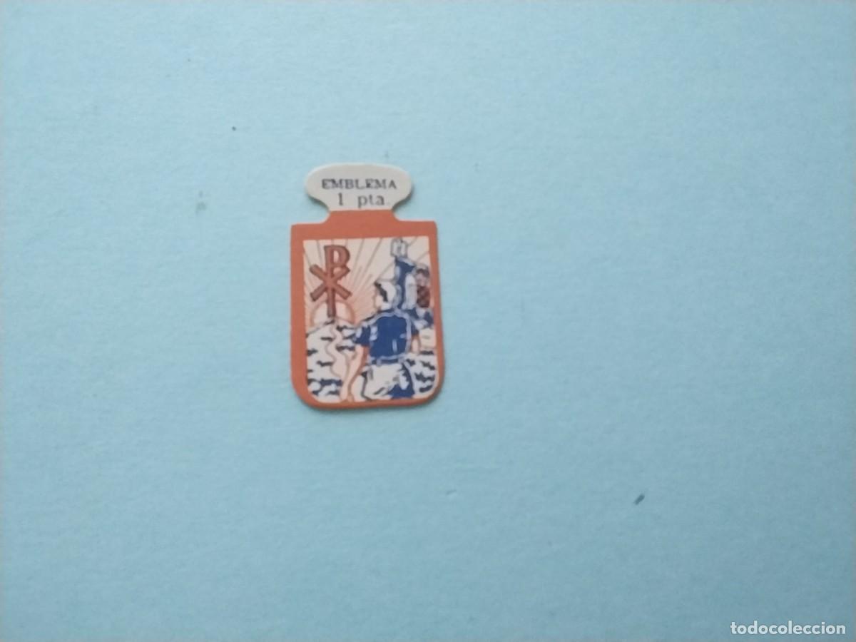 Militaria: Emblema auxilio social