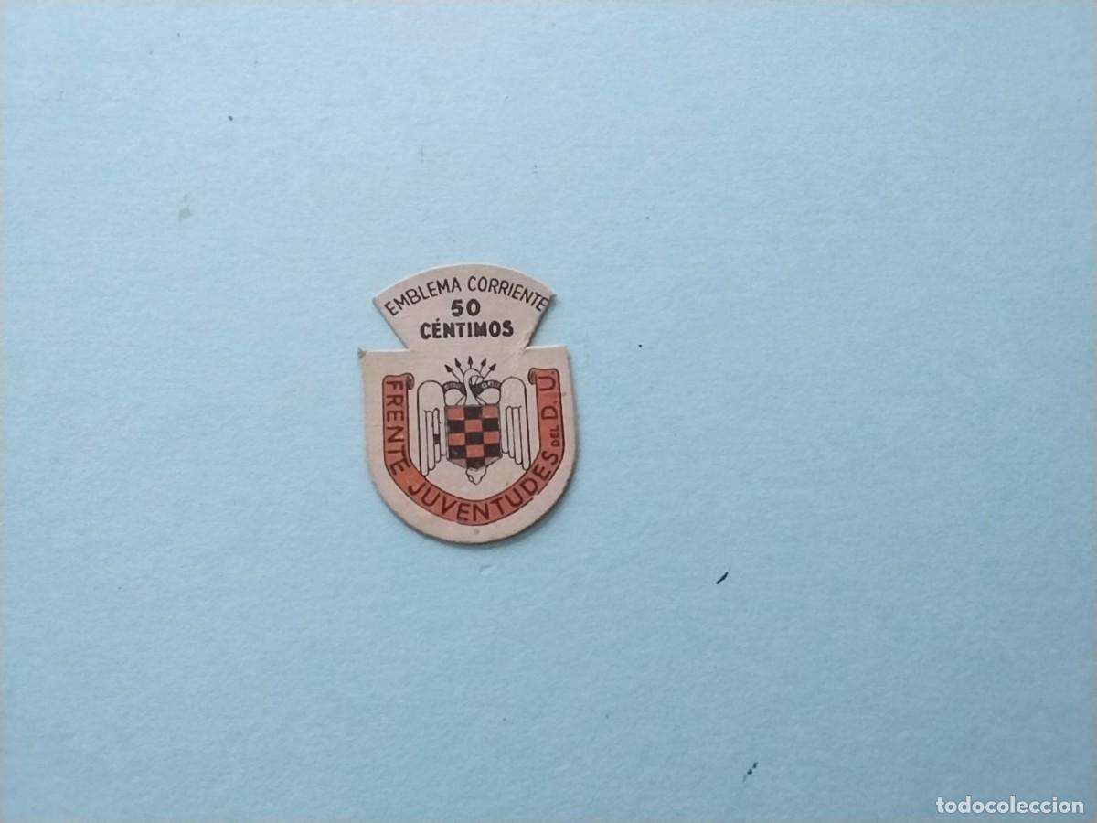 Militaria: Emblema auxilio social