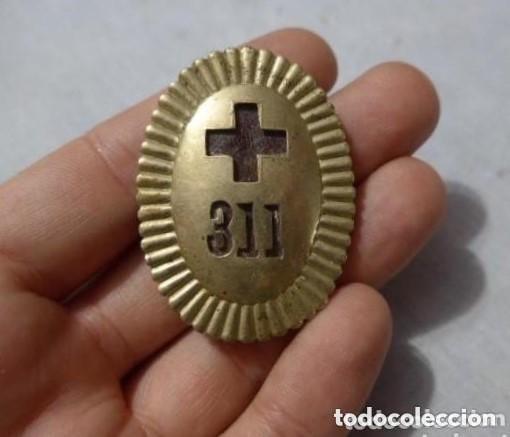 Militaria: ANTIGUO EMBLEMA DE LA CRUZ ROJA REPUBLICANA GUERRA CIVIL